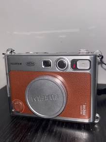 fujiflim instax mini Evo brown
