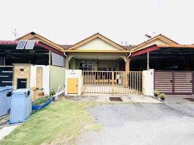 1-storey Terraced House For Sale in Banting,SGR