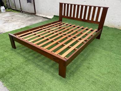 YE51F Katil Kayu Queen Solid Wood Bed Frame