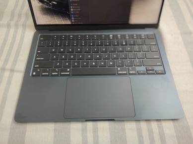 MacBook m3 13inch 512gb