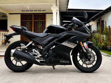 Yamaha R15