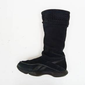 Rebook black suede leather boots