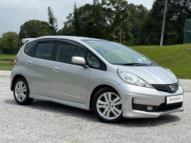 2011 Honda Jazz V
