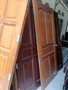 Pintu solid nyato