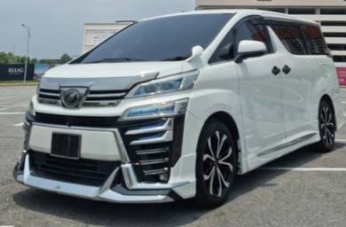Toyota Vellfire Z in Kajang, SGR