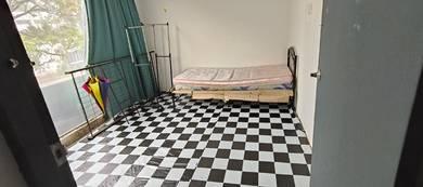 Room in Desa Petaling, KUL