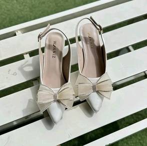 Wanniz heels , brand new. 