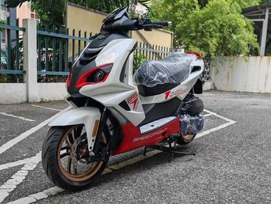 Peugeot Speedfight 4+