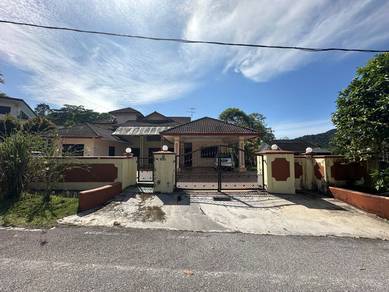 Bungalow House For Sale in Gombak,SGR