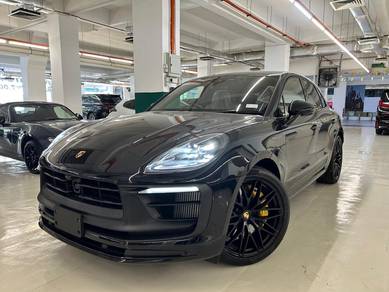 2021 Porsche Macan Turbo TURBO