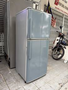 2 Door Sanyo Fridge Refrigerator 179Liter