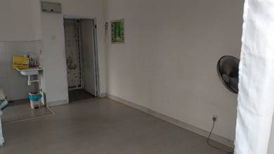 Service Residence For Sale in Trio Permai