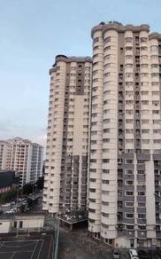 Condominium For Rent in Regency Condominium