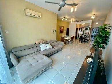 Service Residence For Sale in Casa Tiara