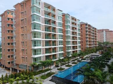 Condominium For Rent in Sg Long Residence