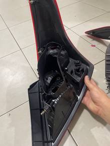 lampu belakang nissan almera