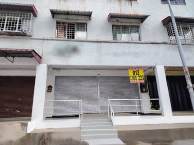 Shop lot For Rent in Seri Kembangan,SGR