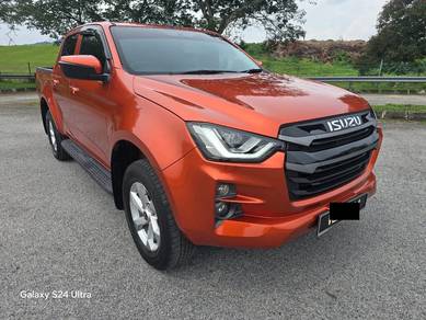 Isuzu D-Max AT PLUS in Serdang, SGR