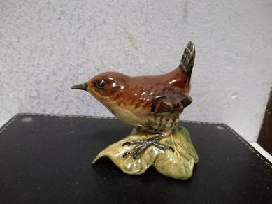Vintage Ceramic Beswick Bird Wren.