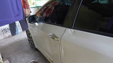 Honda Civic (HYBRID) in Sungai Ara, PNG