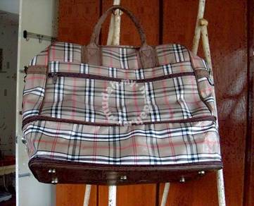 Travel Bag - Can Be Expanded