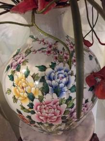 Porcelain Vase 2 Pieces