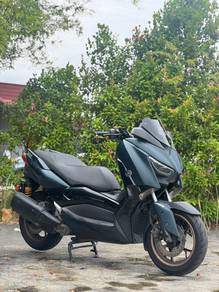 Yamaha XMAX