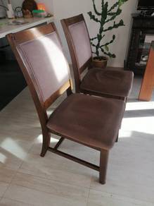 2pcs Used sold wood chairs