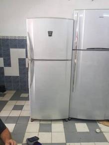 2 doors fridge Peti Sejuk Ais Sharp freezer