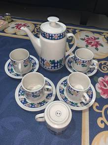 pinggan set vintage , and set cawan teko vintage