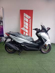 Honda Forza 250