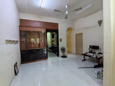 Semi-Detached House For Sale in Alai,MLK