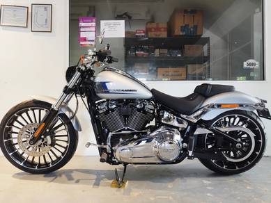 Harley-Davidson Breakout