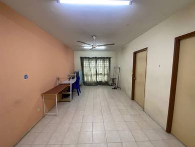 Room in Shah Alam, SGR