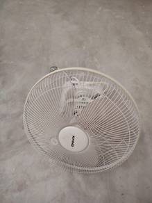 Khind Auto Fan
