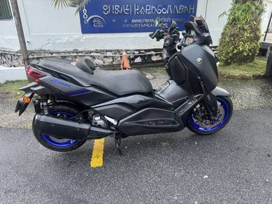 Yamaha XMAX