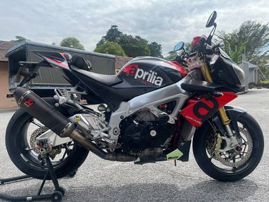 Aprilia Tuono V4