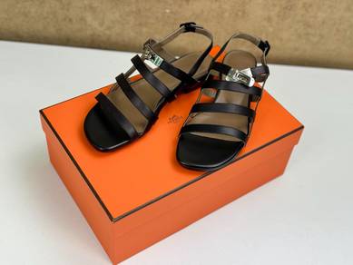 [SALES] Hermes Kelly Turnlock Sandal