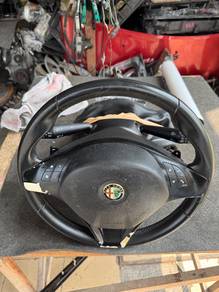 No 12-9-13 Alfa Romeo Brera Steering Wheel
