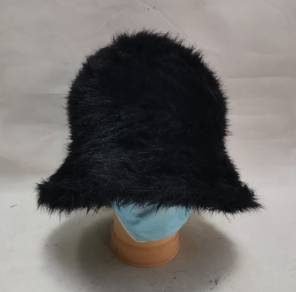 GU by Uniqlo Women Winter Luxury Faux Fur Hat Natu
