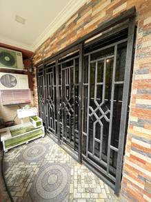 Grill dan sliding door