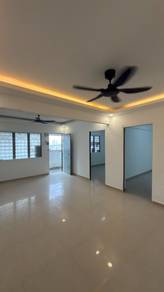 Apartment For Sale in Flat Danau Kota