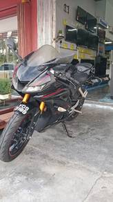 Yamaha R15