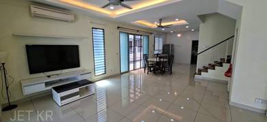 Semi-Detached House For Sale in Bandar Botanic,SGR