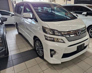 Toyota Vellfire Z GOLDEN EYES in Kajang, SGR