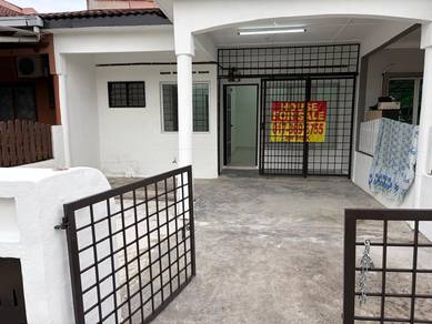 1-storey Terraced House For Sale in Banting,SGR