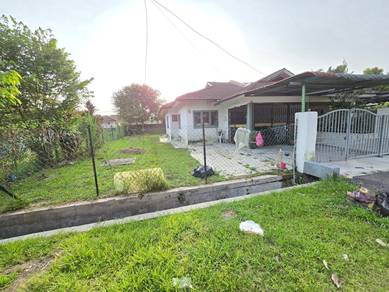 Semi-Detached House For Sale in Kalumpang,SGR