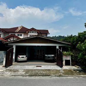 Semi-Detached House For Sale in Saujana Utama,SGR
