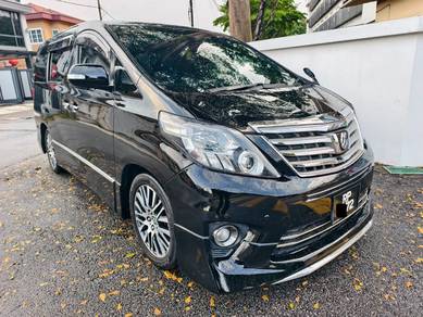 Toyota Alphard 240S in Petaling Jaya, SGR