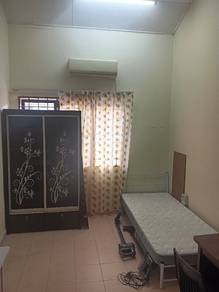 Room in Batu Berendam, MLK